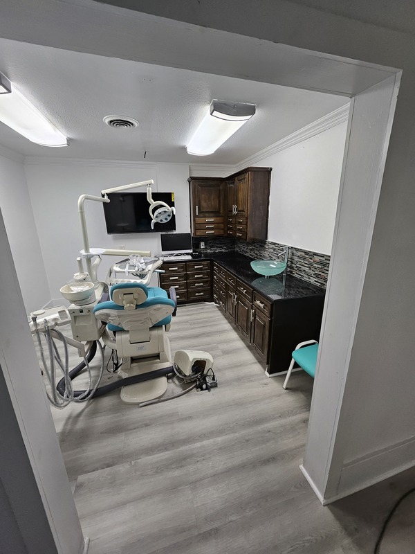 Office For Sale in Alvarado, TX 15852